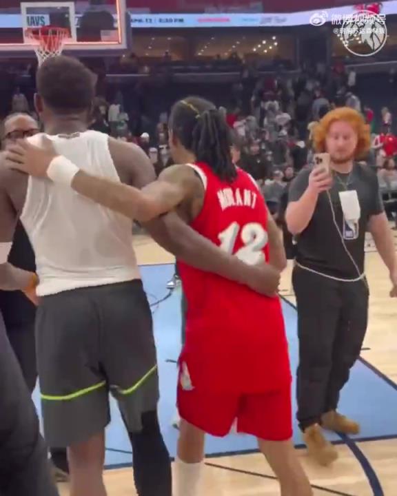 狼王&槍王惺惺相惜！華子賽后與莫蘭特相互致意！